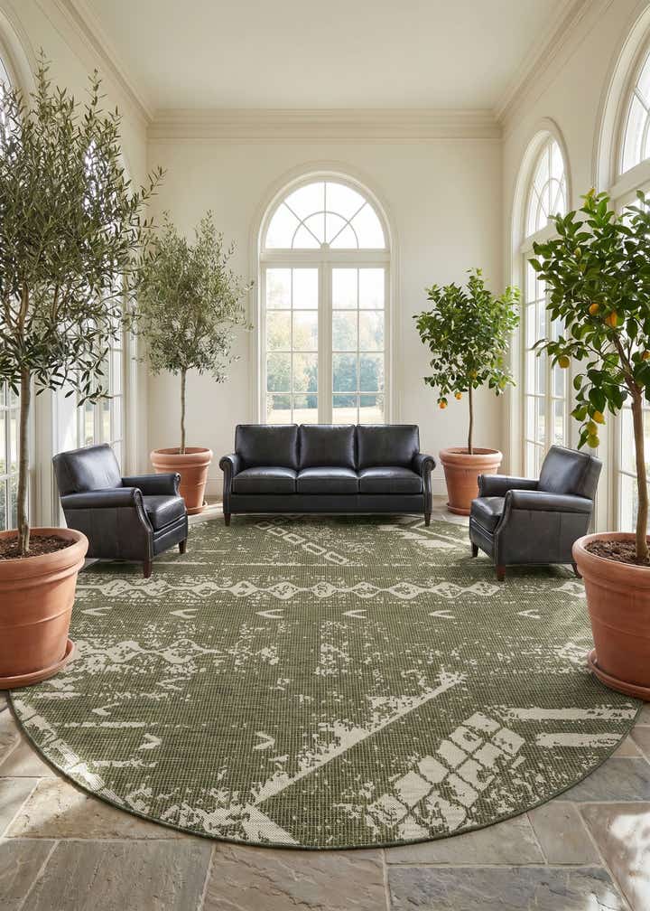 13' x 13' Easy-Clean Bohemian Indoor / Outdoor Round Rug