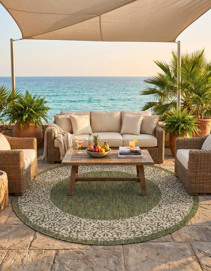 Detail image of 5' 3 x 5' 3 Easy-Clean Border Indoor / Outdoor Round Rug