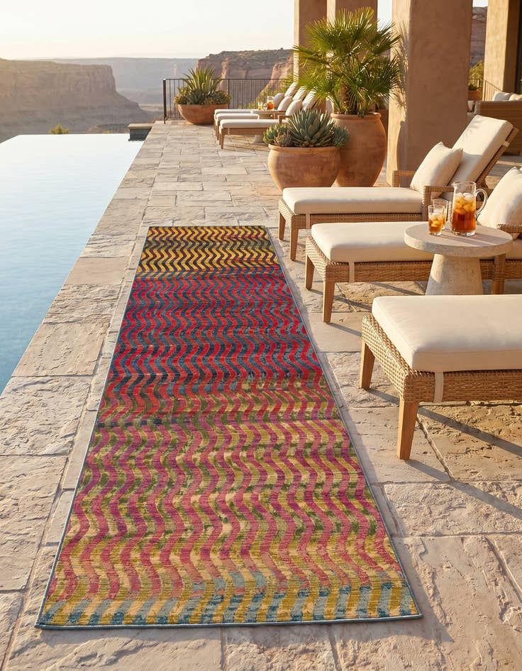 Detail image of 2' 7 x 10' Easy-Clean Modern Indoor / Outdoor Runner Rug