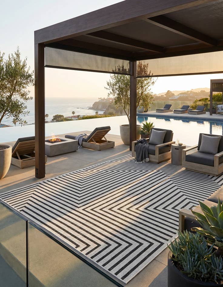 Detail image of 6' x 9' Easy-Clean Modern Indoor / Outdoor Rug