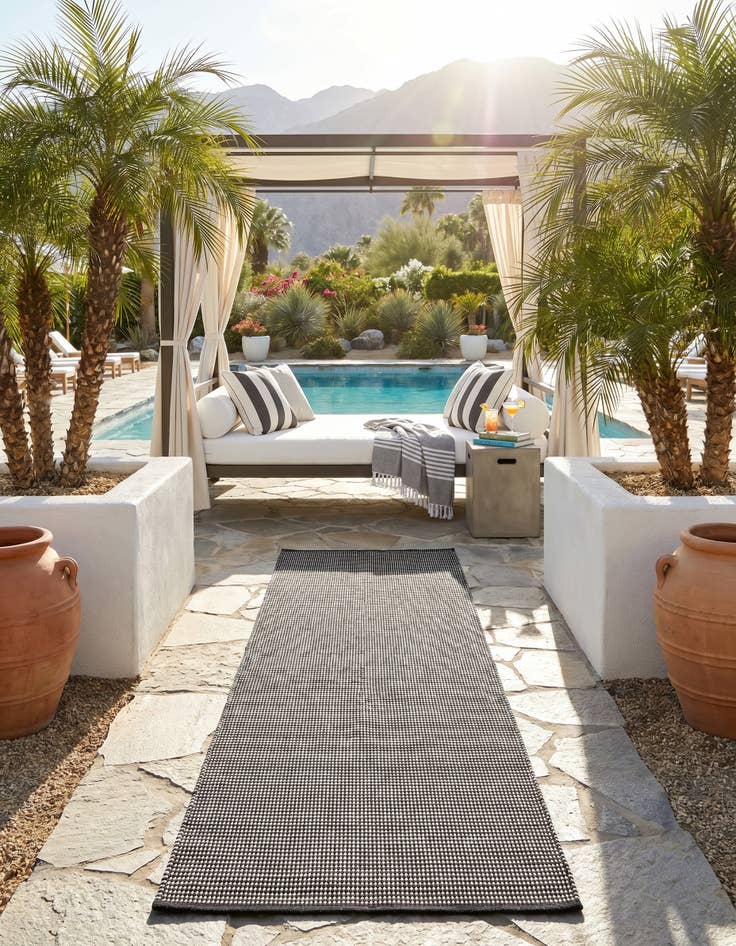 Detail image of 2' x 6' 1 Easy-Clean Jill Zarin Palm Springs Indoor / Outdoor Runner Rug