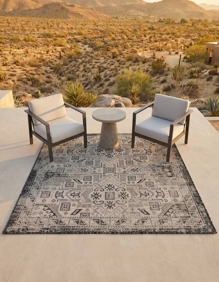 Detail image of 5' 3 x 5' 3 Easy-Clean Aztec Indoor / Outdoor Square Rug