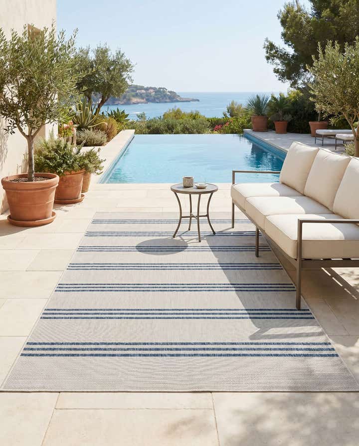 5' 3 x 8' Easy-Clean Jill Zarin Anguilla Indoor / Outdoor Rug