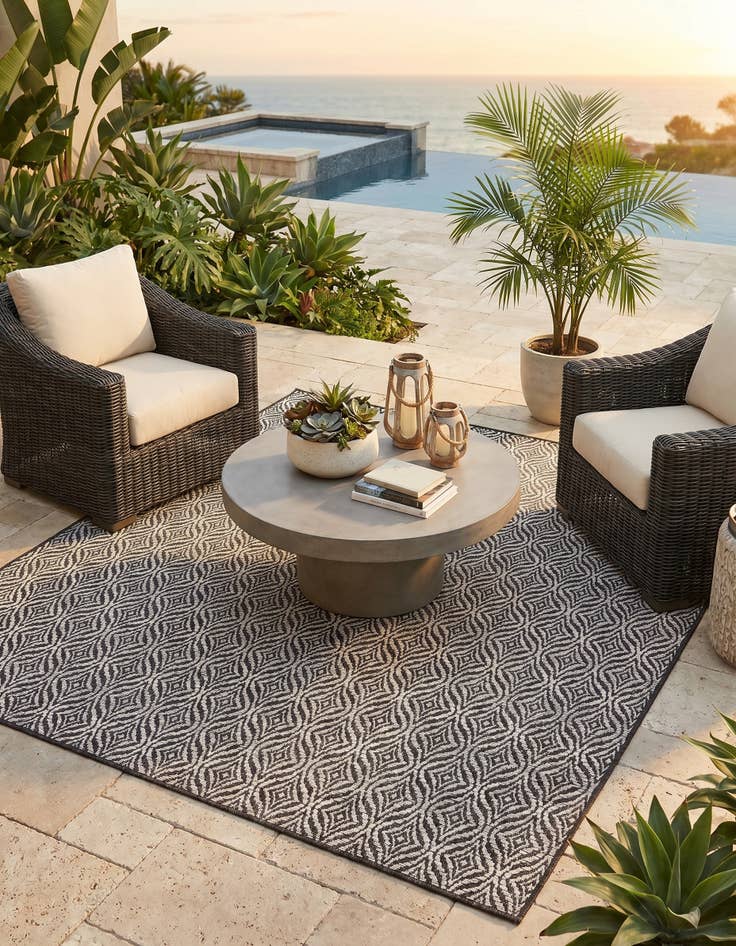 Detail image of 6' x 6' Easy-Clean Trellis Indoor / Outdoor Square Rug