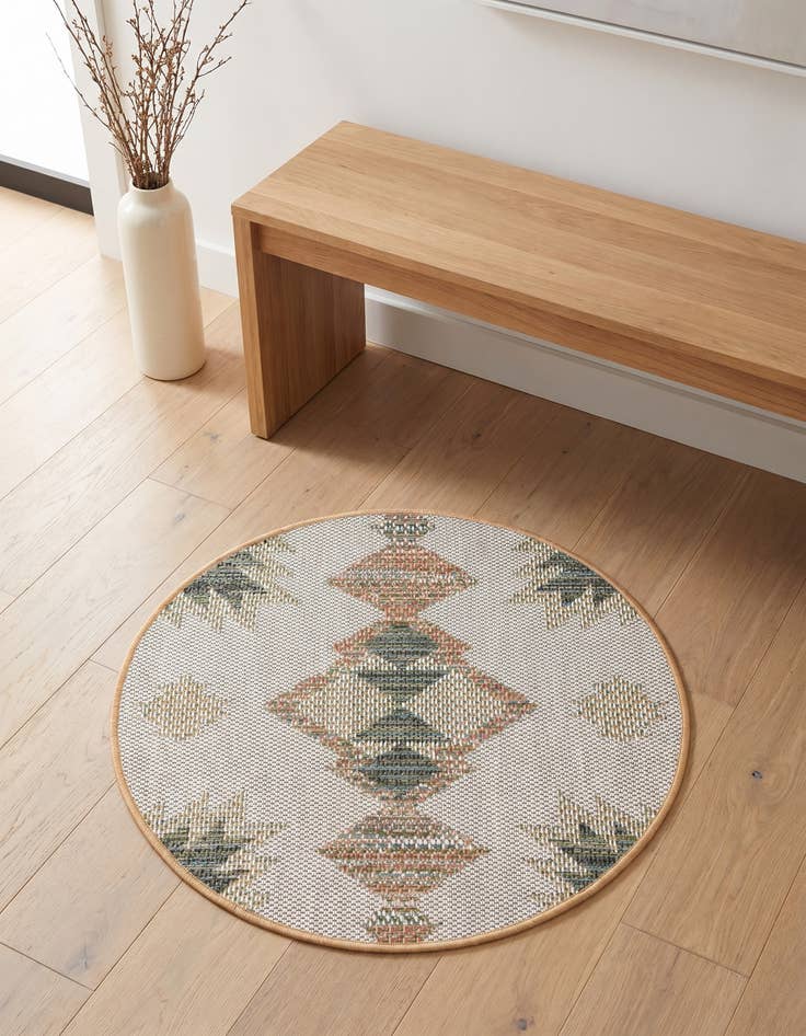 Detail image of 3' 3 x 3' 3 Easy-Clean Baja Indoor / Outdoor Round Rug