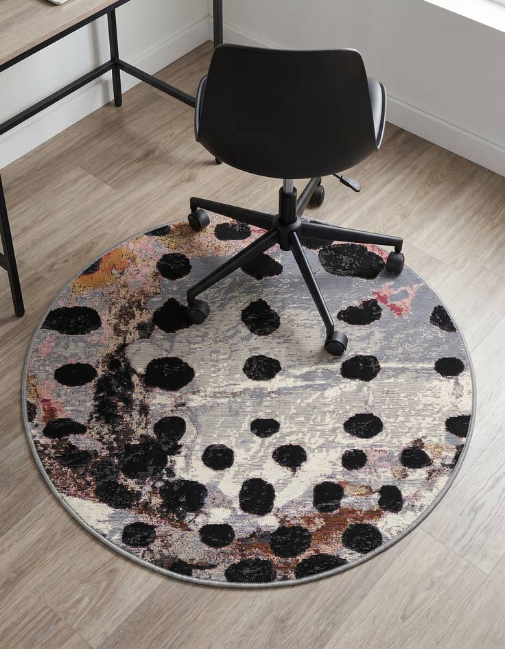 Detail image of 3' x 3' Easy-Clean Modern Indoor / Outdoor Round Rug