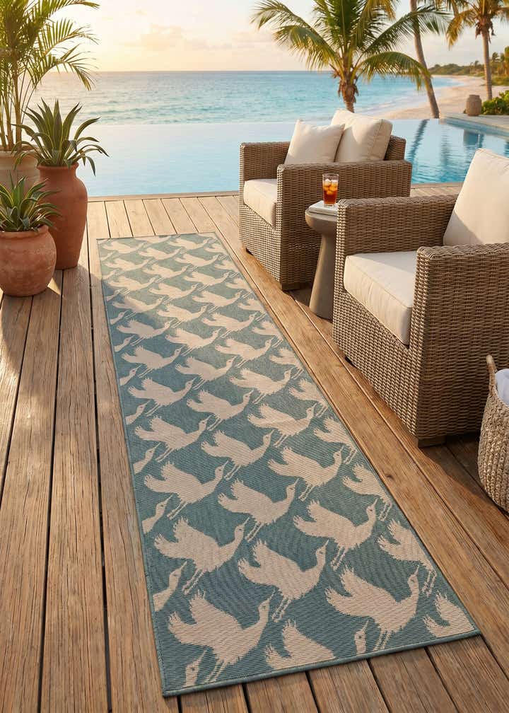 2' 7 x 10' Easy-Clean Coastal Indoor / Outdoor Runner Rug