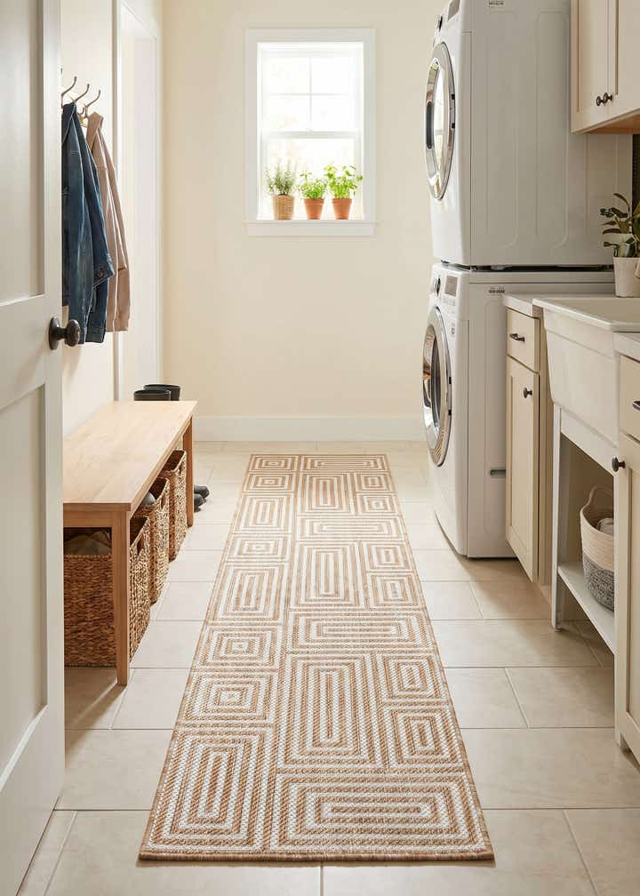 2' x 8' Easy-Clean Modern Indoor / Outdoor Runner Rug