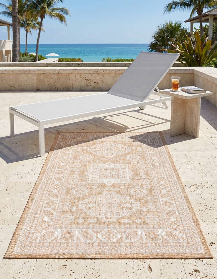 Detail image of 3' x 5' 3 Easy-Clean Aztec Indoor / Outdoor Rug