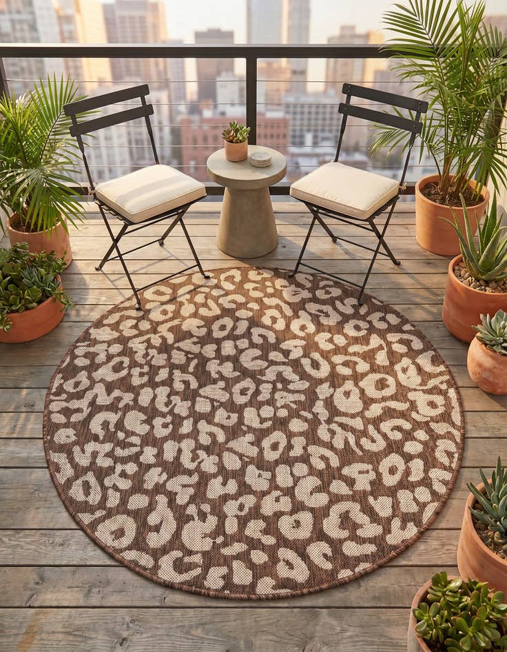 Detail image of 4' x 4' Easy-Clean Safari Indoor / Outdoor Round Rug