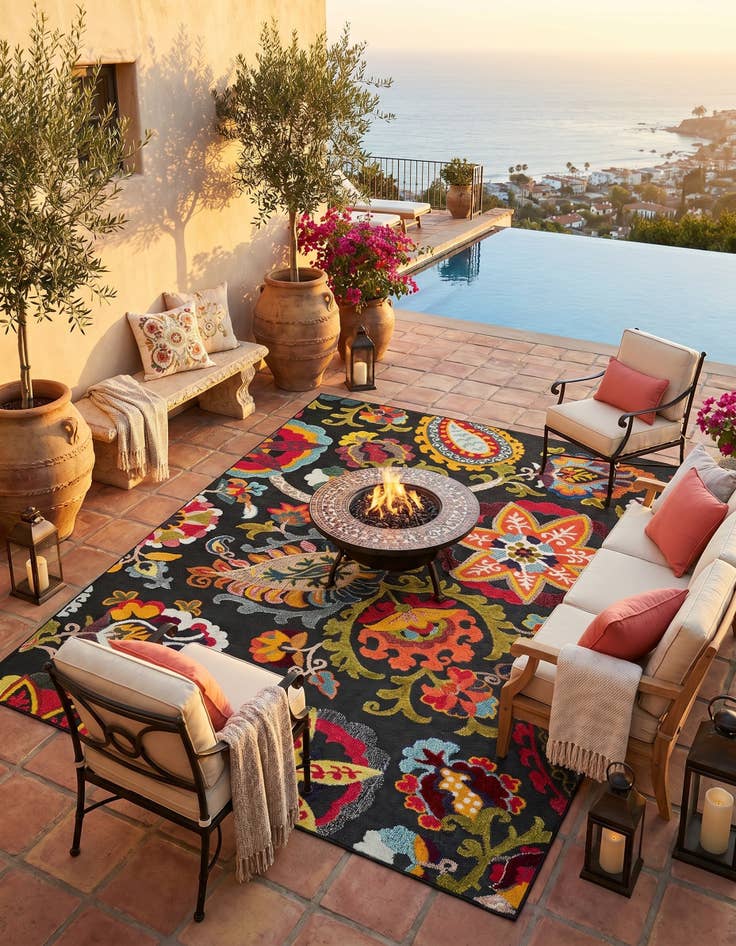 Detail image of 7' 10 x 10' Easy-Clean Casablanca Indoor / Outdoor Rug