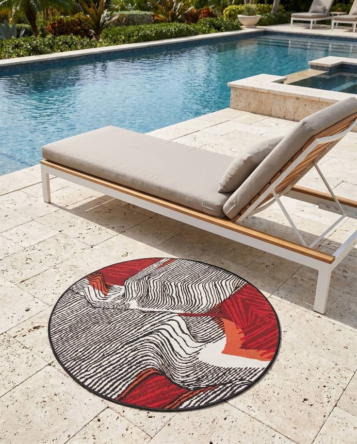 Detail image of 3' x 3' Easy-Clean Modern Indoor / Outdoor Round Rug