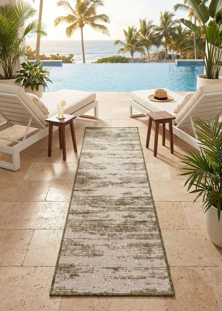 2' x 8' Easy-Clean Modern Indoor / Outdoor Runner Rug