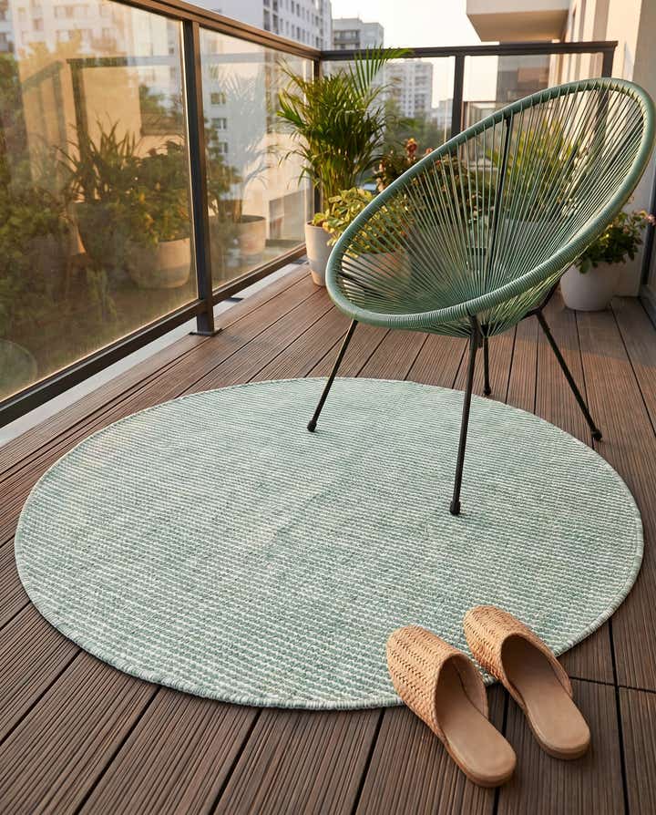 3' 3 x 3' 3 Easy-Clean Jill Zarin Palm Springs Indoor / Outdoor Round Rug
