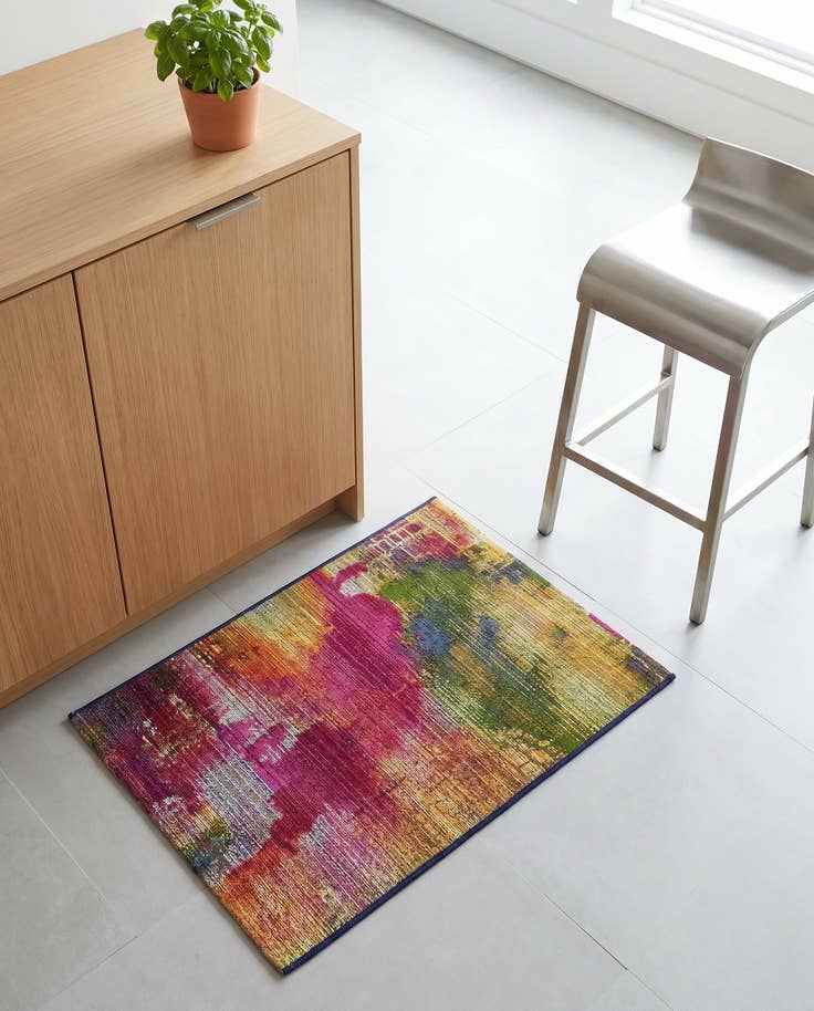 Detail image of 2' 2 x 3' Easy-Clean Modern Indoor / Outdoor Rug
