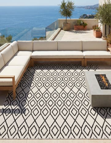 7' 10 x 10' Easy-Clean Jill Zarin Turks and Caicos Indoor / Outdoor Rug