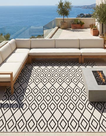 7' 10 x 10' Easy-Clean Jill Zarin Turks and Caicos Indoor / Outdoor Rug