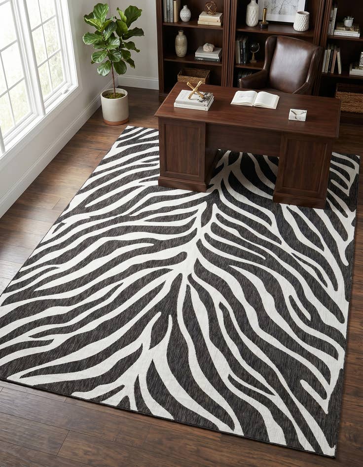 Detail image of 10' x 14' Easy-Clean Safari Indoor / Outdoor Rug