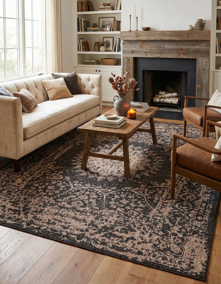 Detail image of 7' 10 x 10' Easy-Clean Traditional Indoor / Outdoor Rug