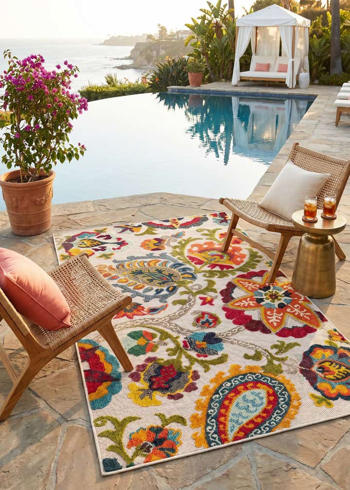 4' x 6' Easy-Clean Casablanca Indoor / Outdoor Rug