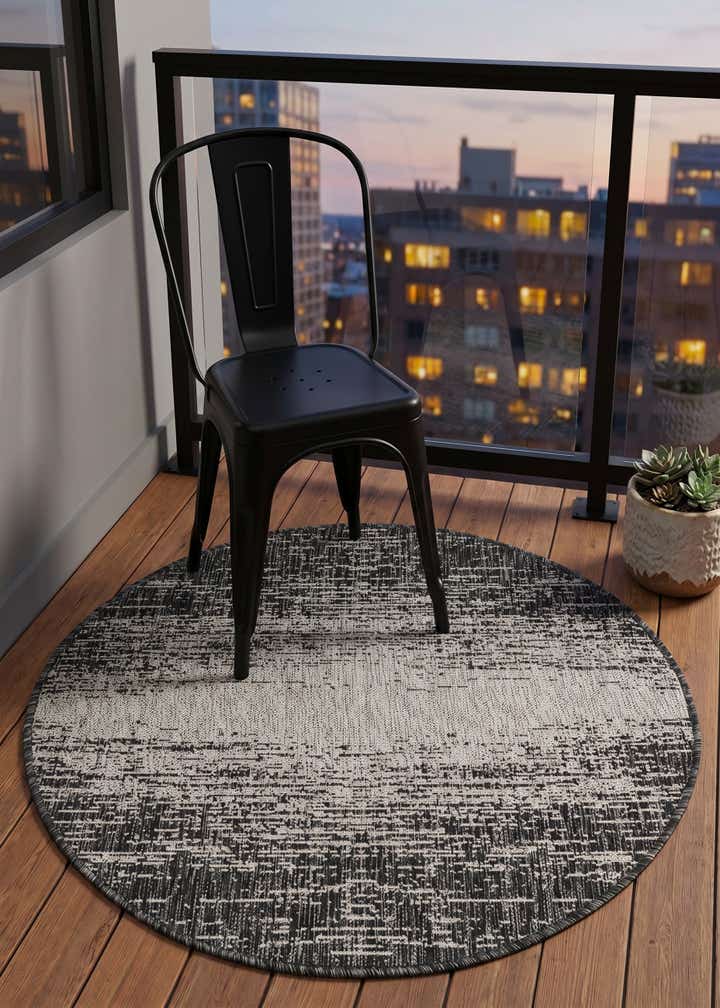 3' x 3' Easy-Clean Modern Indoor / Outdoor Round Rug