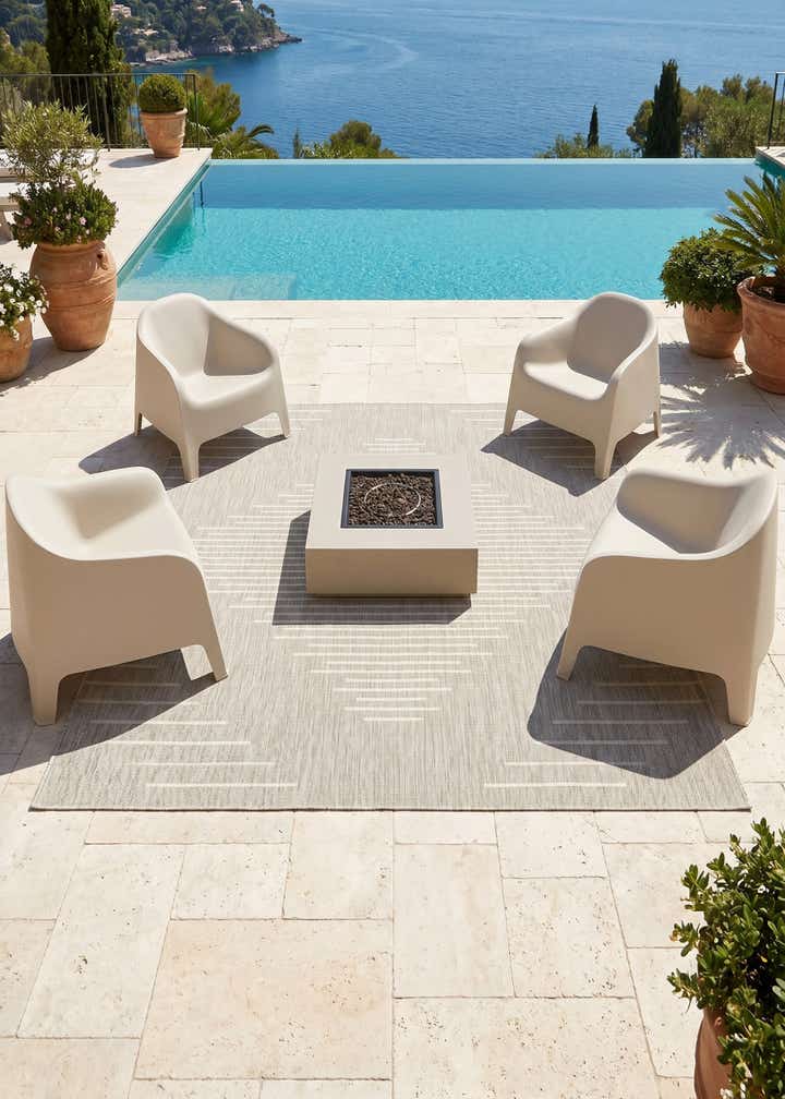 7' x 7' Easy-Clean Modern Indoor / Outdoor Square Rug