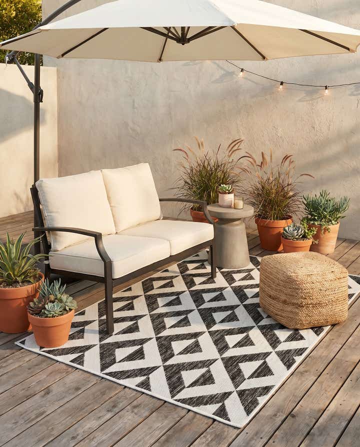 3' x 5' 3 Easy-Clean Jill Zarin Napa Indoor / Outdoor Rug