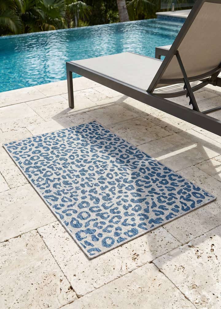 2' x 3' 1 Easy-Clean Safari Indoor / Outdoor Rug