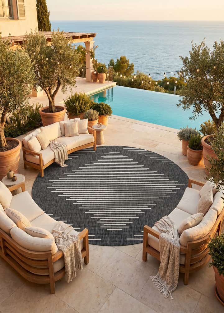 10' x 10' Easy-Clean Modern Indoor / Outdoor Round Rug