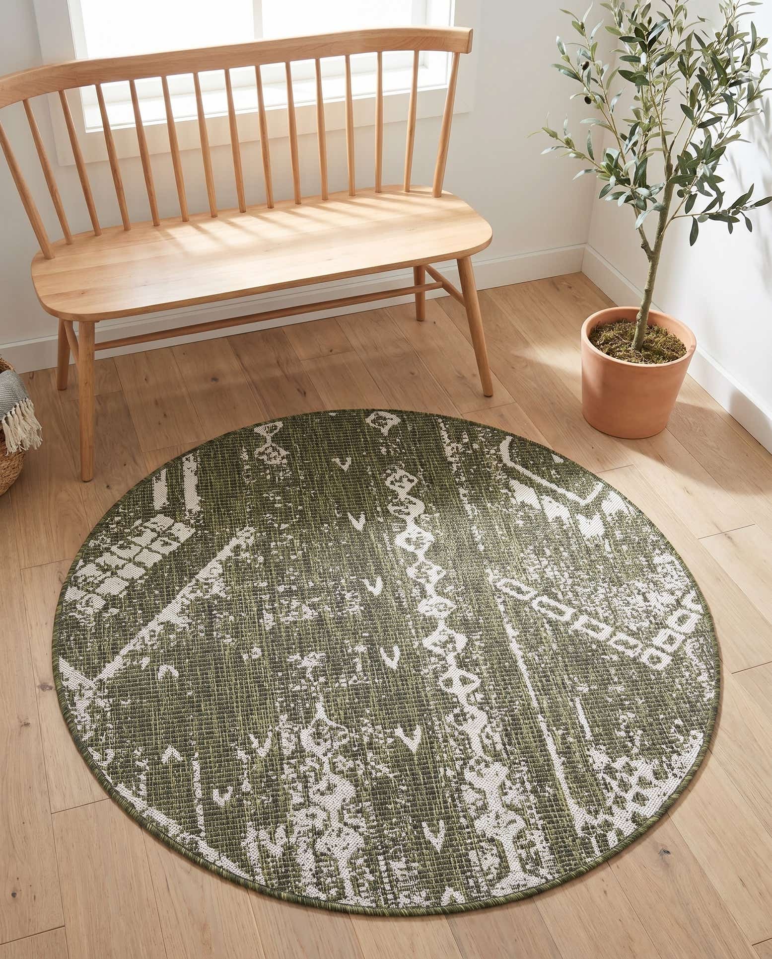 4' x 4' Easy-Clean Bohemian Indoor / Outdoor Round Rug