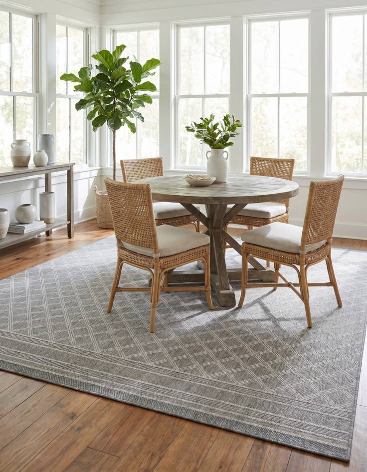 Detail image of 10' x 10' Easy-Clean Trellis Indoor / Outdoor Square Rug