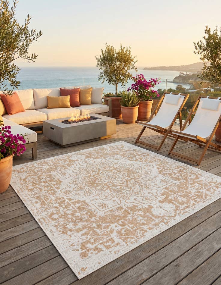 Detail image of 7' 10 x 7' 10 Easy-Clean Jill Zarin Dubai Indoor / Outdoor Square Rug