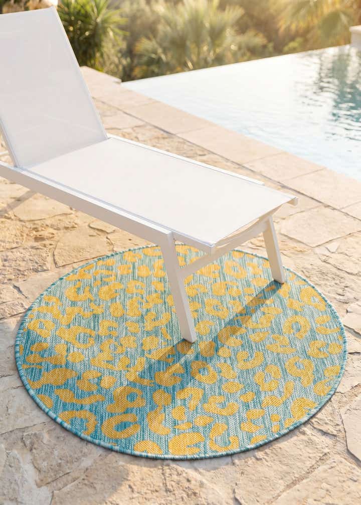 3' x 3' Easy-Clean Safari Indoor / Outdoor Round Rug