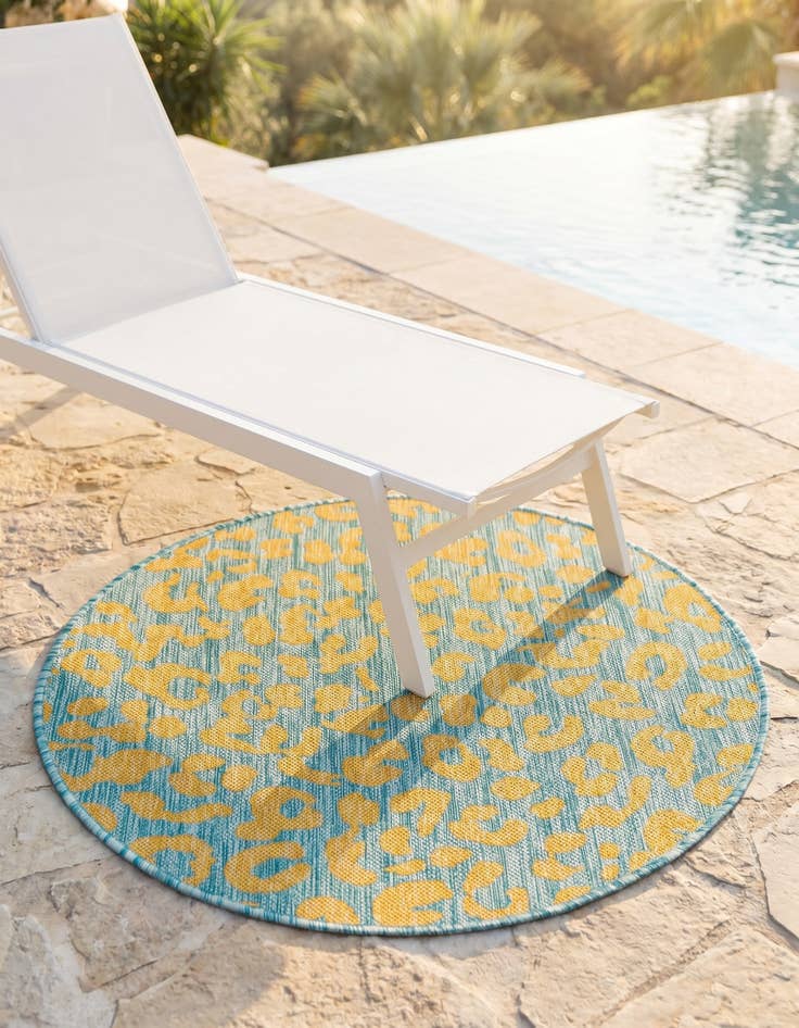 Detail image of 3' x 3' Easy-Clean Safari Indoor / Outdoor Round Rug