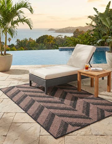 3' 3 x 5' Easy-Clean Modern Indoor / Outdoor Rug