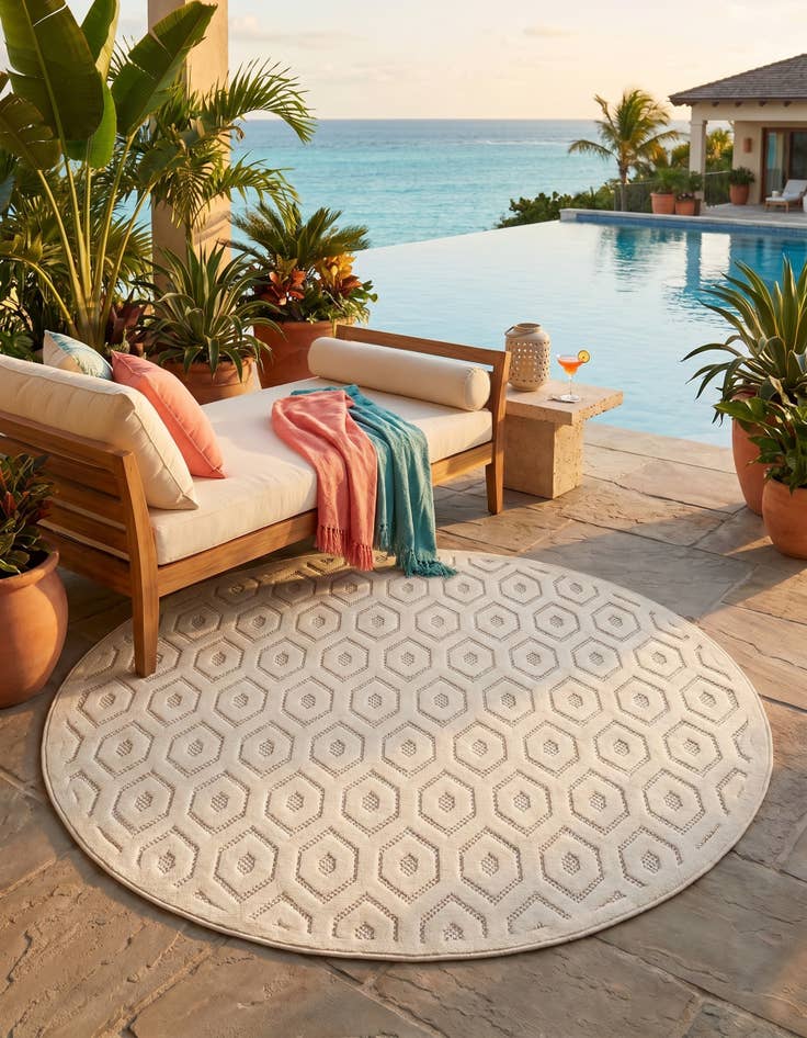 Detail image of 5' 3 x 5' 3 Easy-Clean Trellis Textured Indoor / Outdoor Round Rug