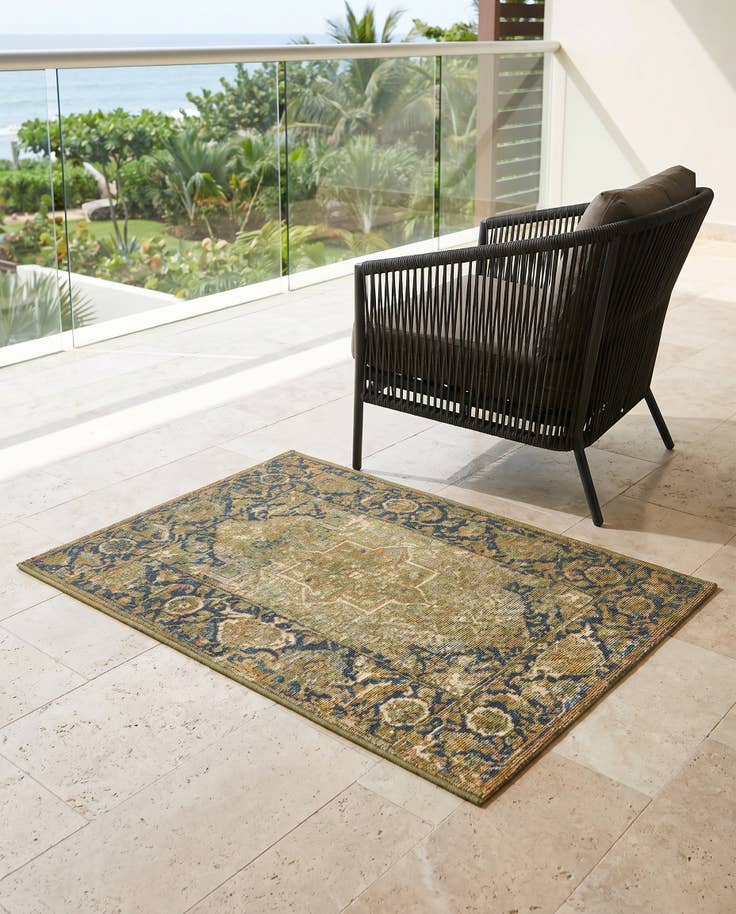 Detail image of 2' x 3' Easy-Clean Traditional Indoor / Outdoor Rug
