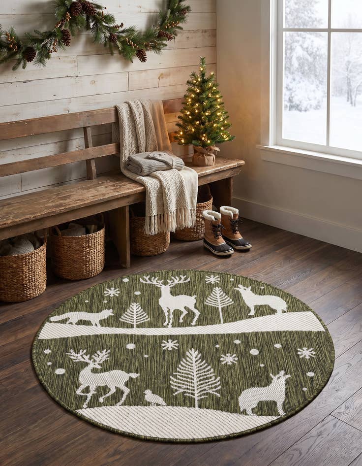 Detail image of 3' x 3' Easy-Clean Holiday Indoor / Outdoor Round Rug