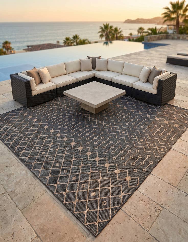 Detail image of 10' 8 x 10' 8 Easy-Clean Lattice Indoor / Outdoor Square Rug