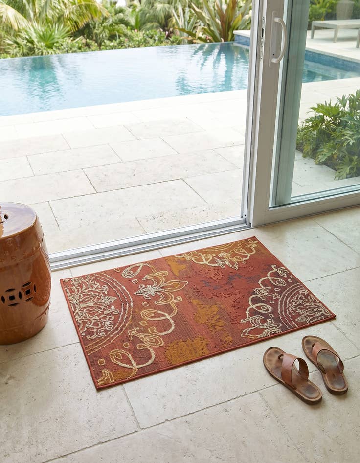 Detail image of 2' 2 x 3' Easy-Clean Modern Indoor / Outdoor Rug