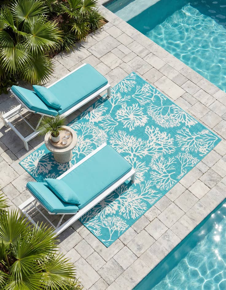 Detail image of 5' 3 x 8' Easy-Clean Coastal Indoor / Outdoor Rug