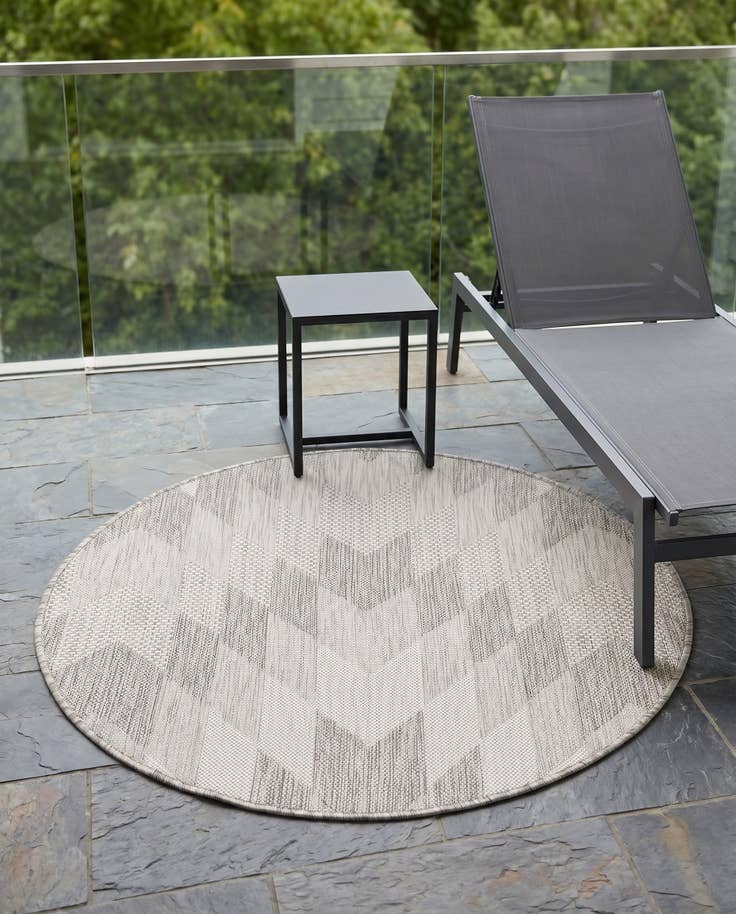 Detail image of 3' x 3' Easy-Clean Modern Indoor / Outdoor Round Rug
