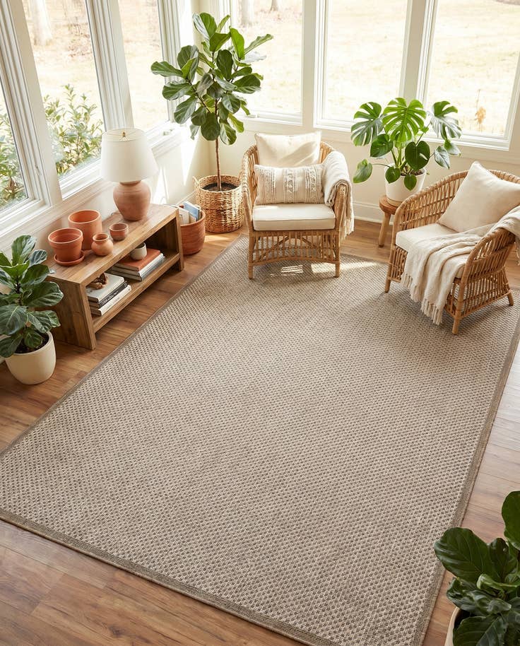 Detail image of 6' x 9' Easy-Clean Border Indoor / Outdoor Rug
