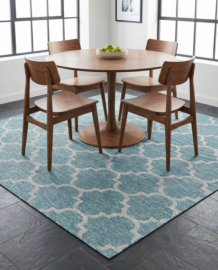 Detail image of 7' 10 x 7' 10 Easy-Clean Lattice Indoor / Outdoor Square Rug