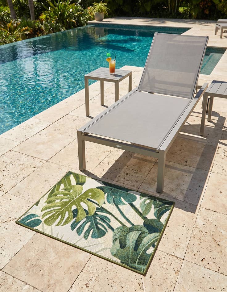 Detail image of 2' x 3' Easy-Clean Botanical Indoor / Outdoor Rug