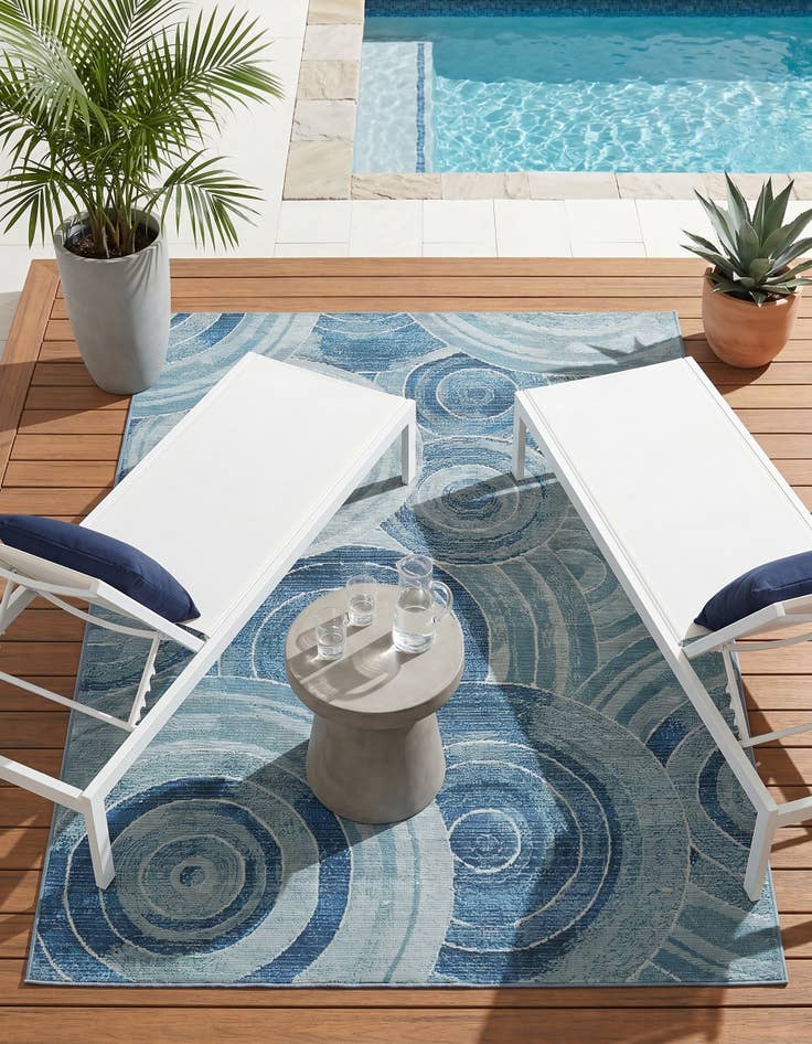 Detail image of 4' x 6' Easy-Clean Modern Indoor / Outdoor Rug