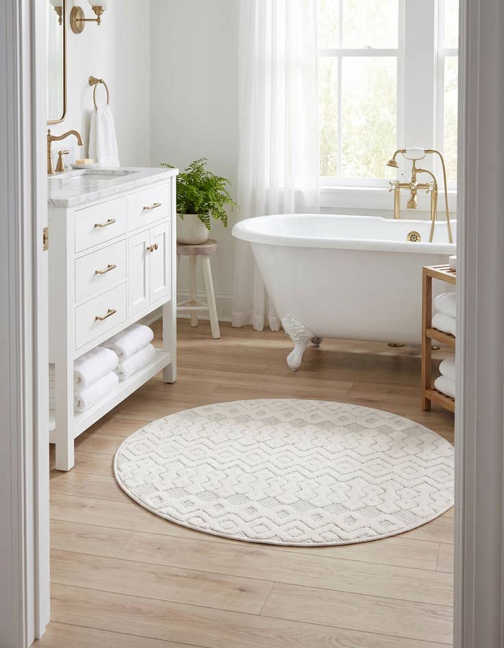 Detail image of 3' x 3' Easy-Clean Trellis Textured Indoor / Outdoor Round Rug