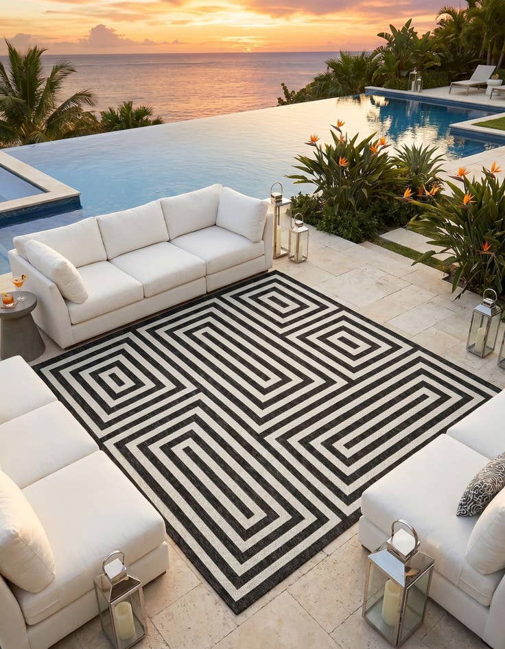 Detail image of 7' 10 x 7' 10 Easy-Clean Modern Indoor / Outdoor Square Rug