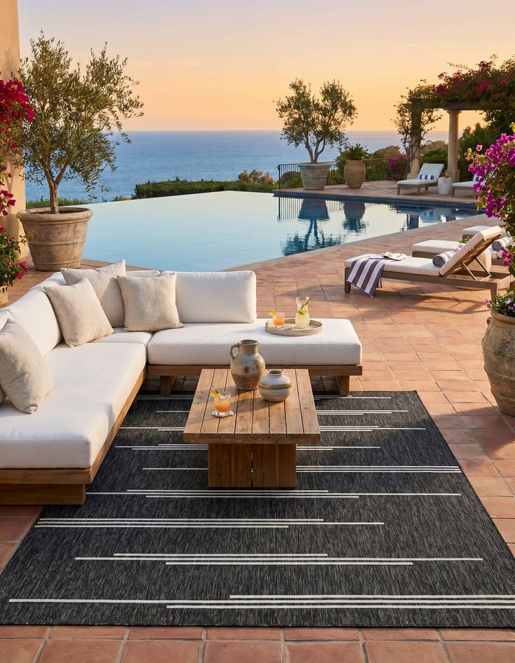 Detail image of 6' x 9' Easy-Clean Modern Indoor / Outdoor Rug