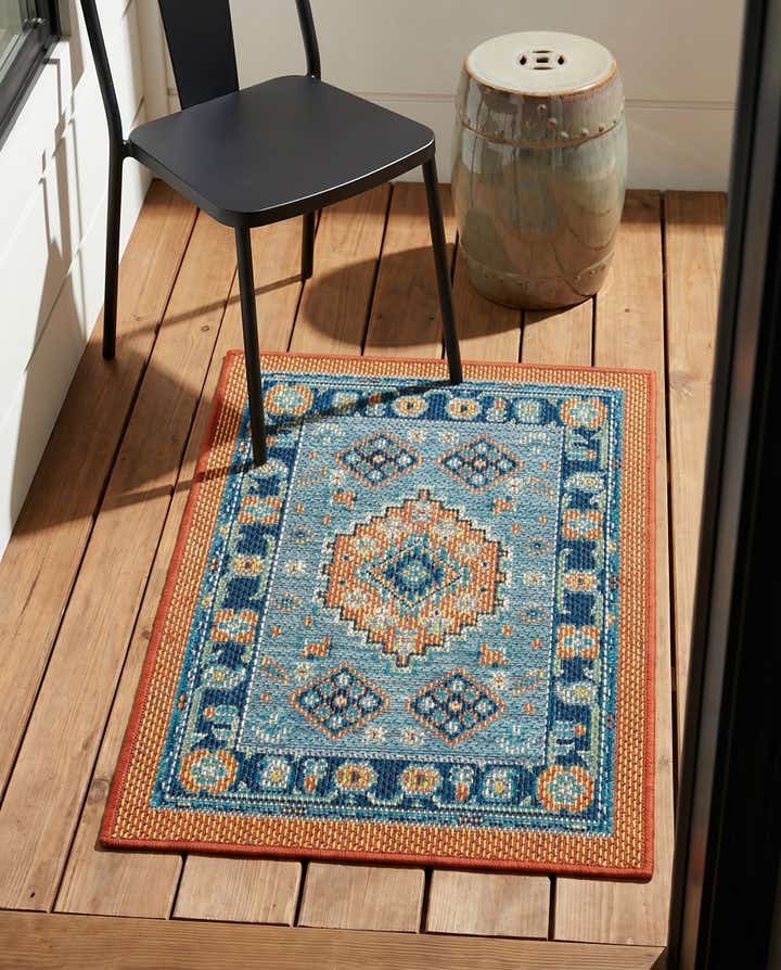 2' x 3' Easy-Clean Baja Indoor / Outdoor Rug